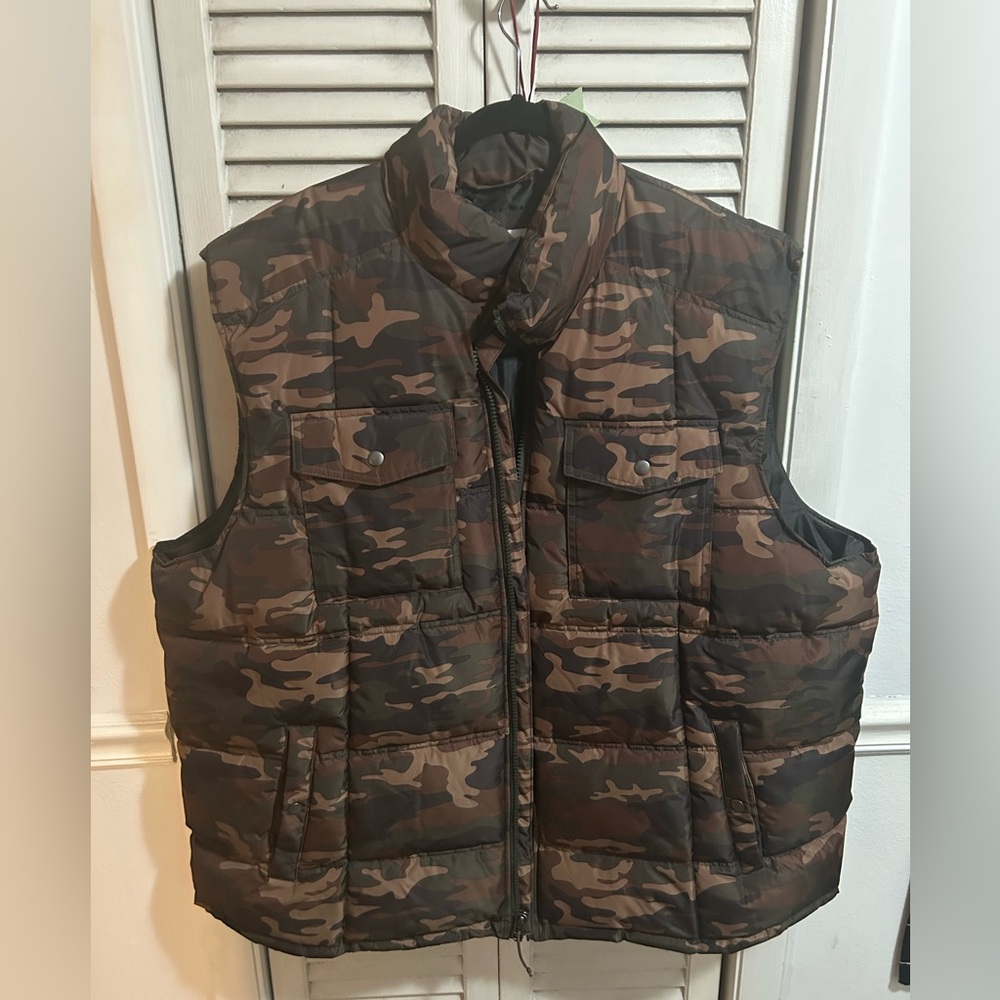 Camo puffer vest GoodFellows 4XL